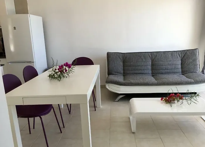 Aguas Blancas * סנטה אאולריה דס ריו